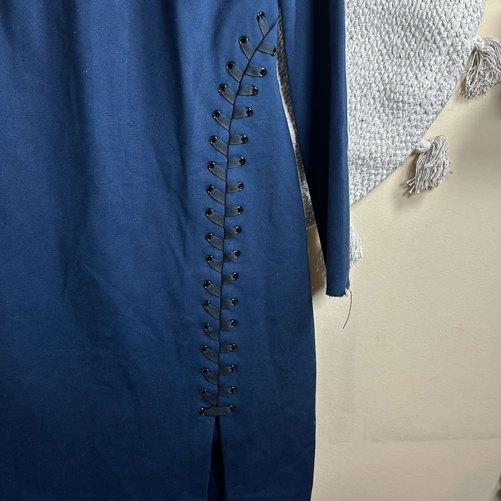 Sold - Picture 2 of 9